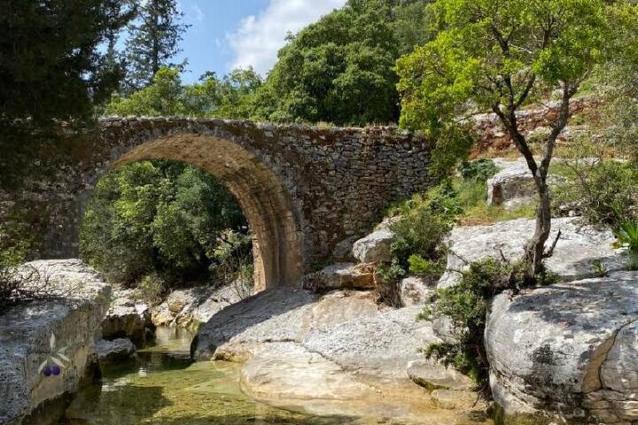 grizata_stone_bridge_trail